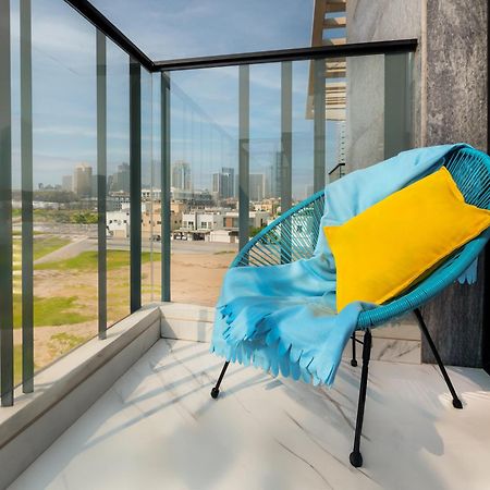 Izzzi Life Mint Aparthotel Dubai Exterior foto