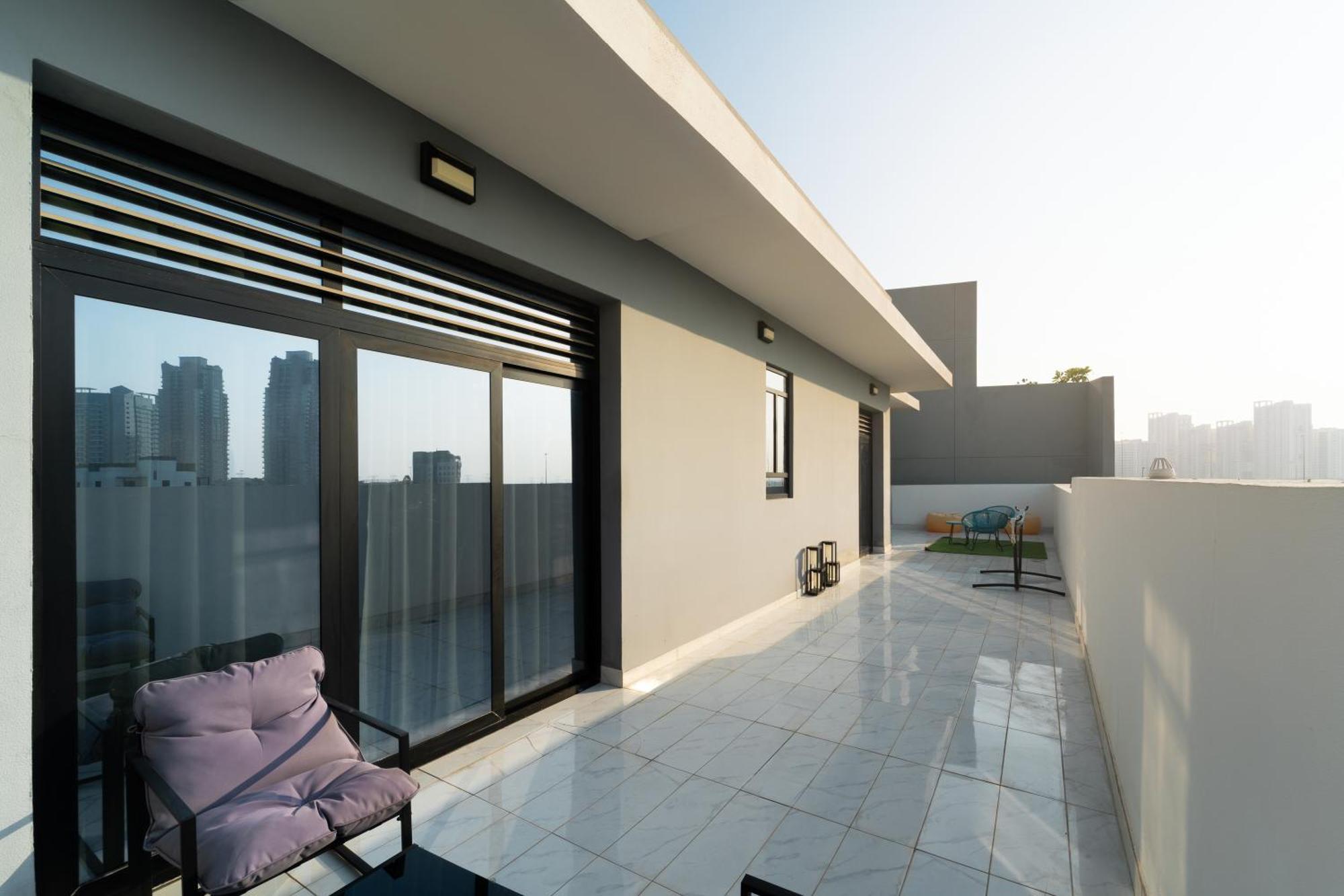 Izzzi Life Mint Aparthotel Dubai Exterior foto