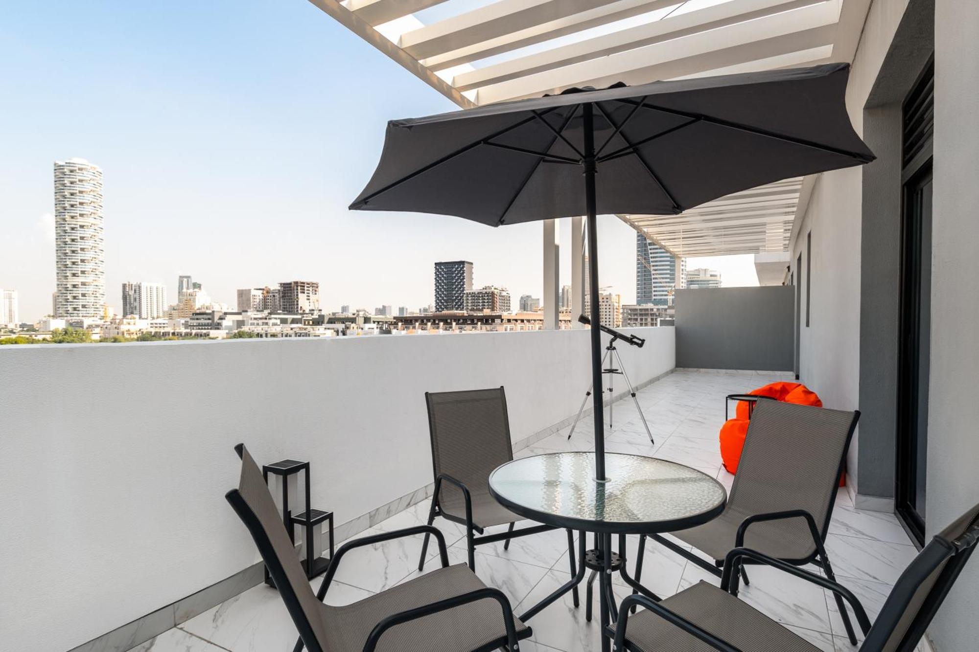 Izzzi Life Mint Aparthotel Dubai Exterior foto