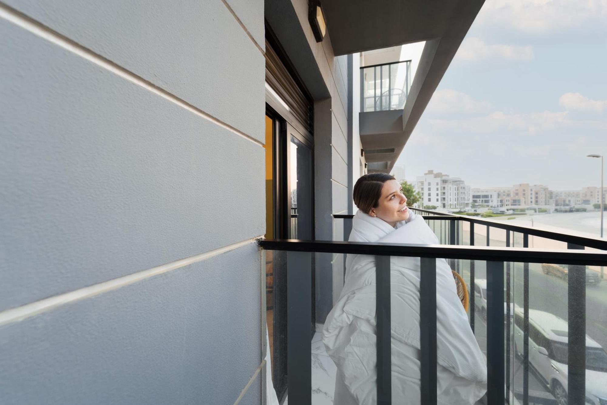 Izzzi Life Mint Aparthotel Dubai Exterior foto