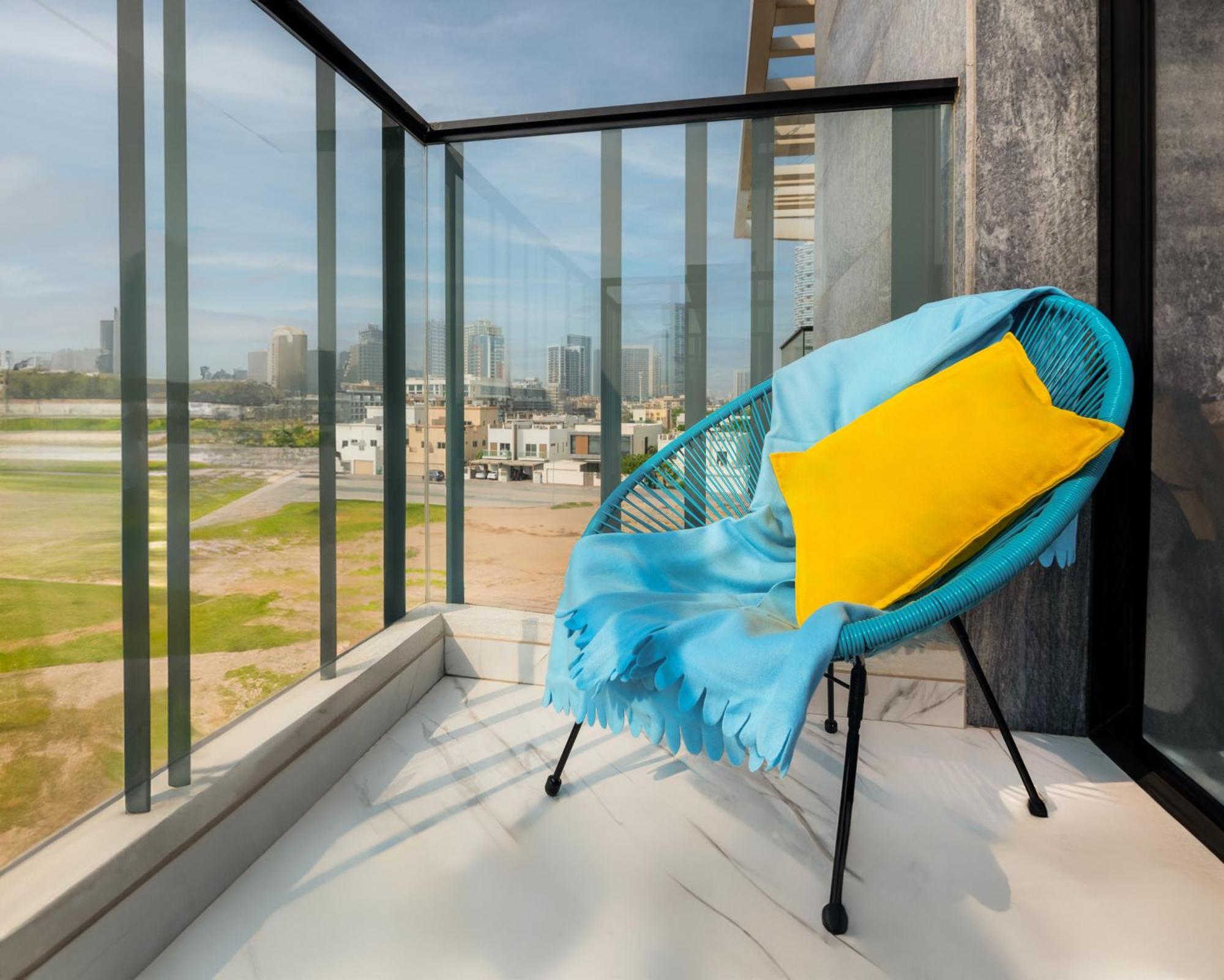 Izzzi Life Mint Aparthotel Dubai Exterior foto
