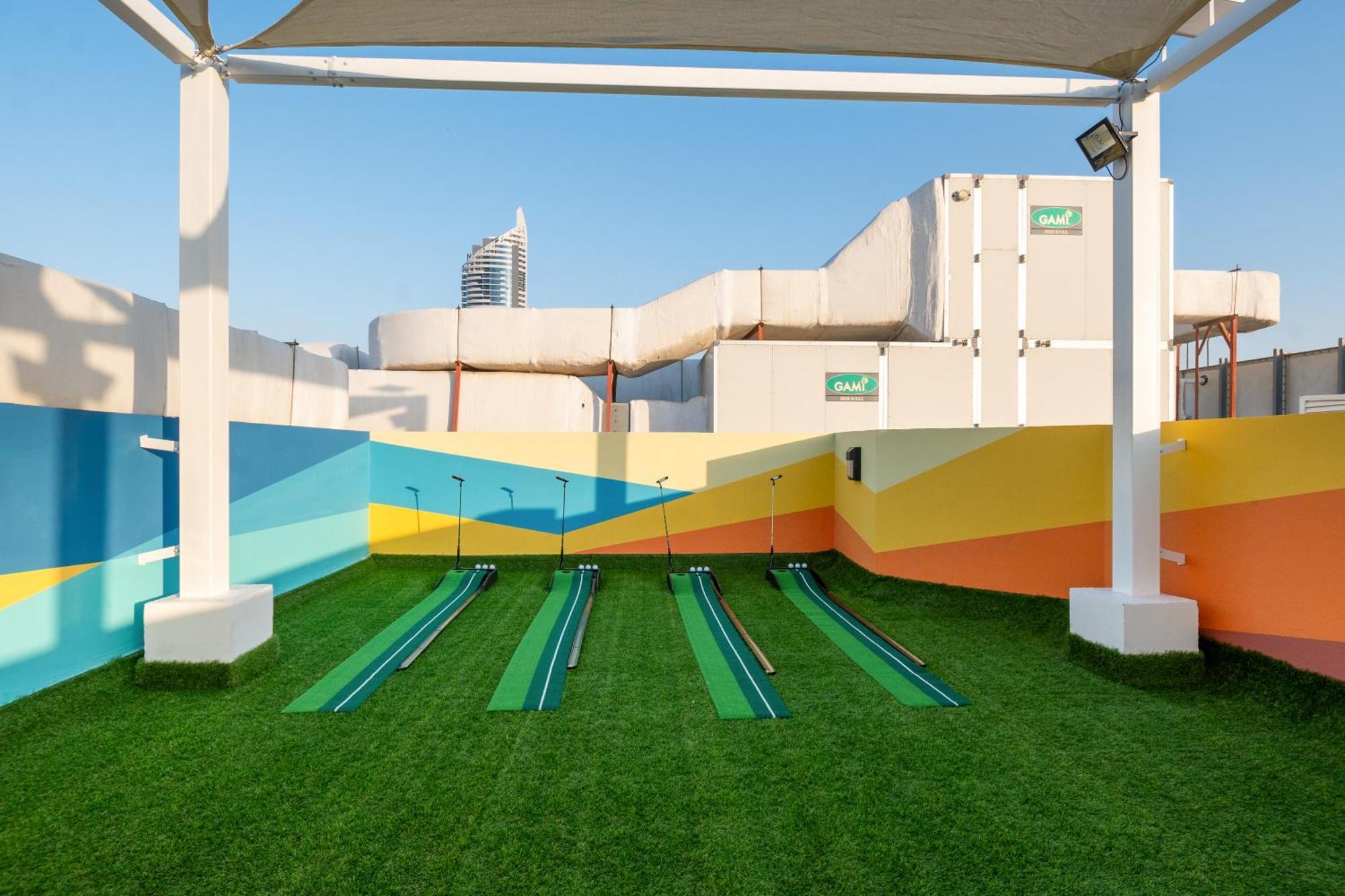 Izzzi Life Mint Aparthotel Dubai Exterior foto